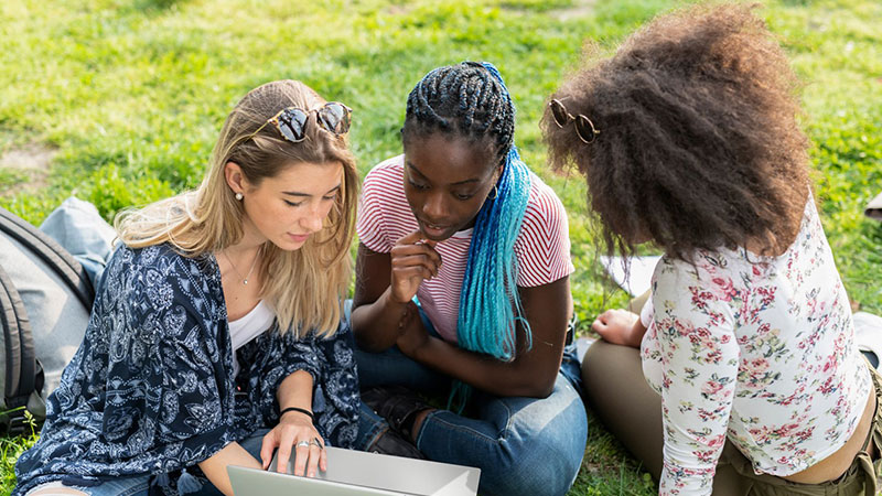 students-on-lawn